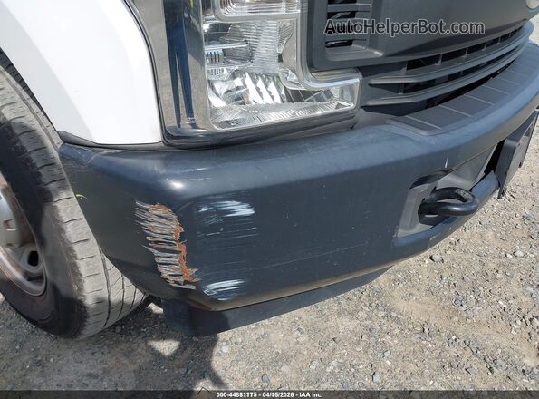1FDBF2A68HEE07189 2017 FORD F-250 White Vista frontal
