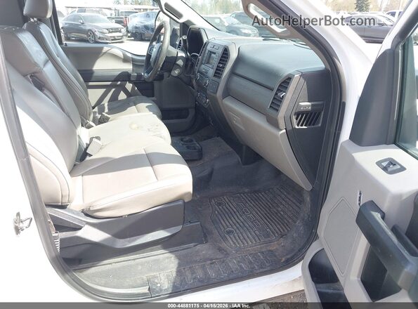 1FDBF2A68HEE07189 2017 FORD F-250 White Vista interior delantera