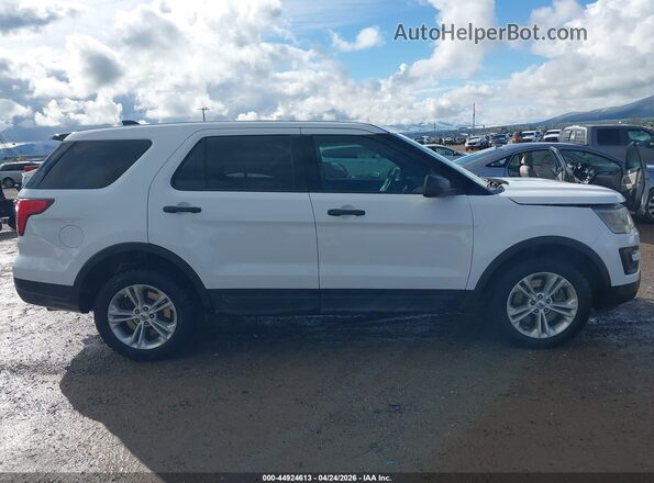 1FM5K8AT2KGA16990 2019 FORD POLICE INTERCEPTOR White Vista interior trasera