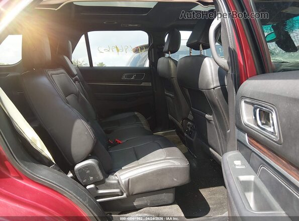 1FM5K8F82JGA82992 2018 FORD FORD EXPLORER Red Widok naklejki z numerem VIN