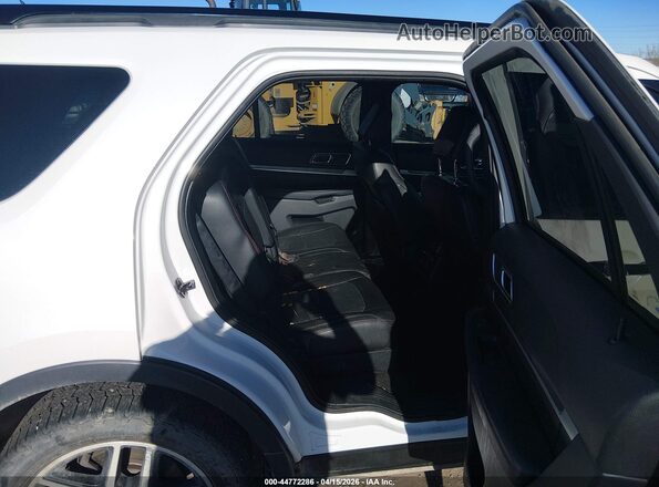 1FM5K8GT9JGC72906 2018 FORD FORD EXPLORER White Вид наклейки з VIN-кодом