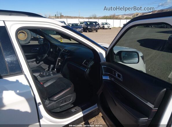 1FM5K8GT9JGC72906 2018 FORD FORD EXPLORER White Вид салону спереду