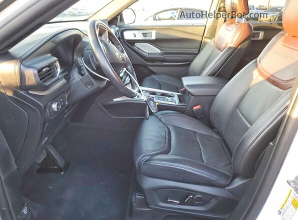 1FM5K8HC7LGA17334 2020 FORD FORD EXPLORER White Front interior view