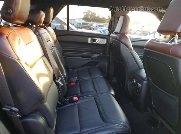 1FM5K8HC7LGA17334 2020 FORD FORD EXPLORER White Rear interior view