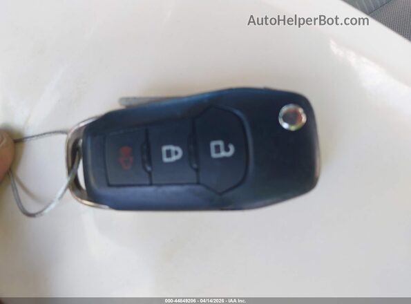 1FMCU0F66NUB00547 2022 FORD ESCAPE White წინა პანელის ხედი
