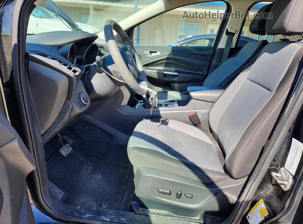 1FMCU0GD0HUB98766 2017 FORD ESCAPE Black Widok wnętrza z przodu