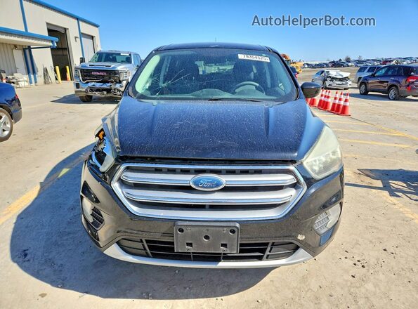1FMCU0GD0HUB98766 2017 FORD ESCAPE Black Widok z przodu