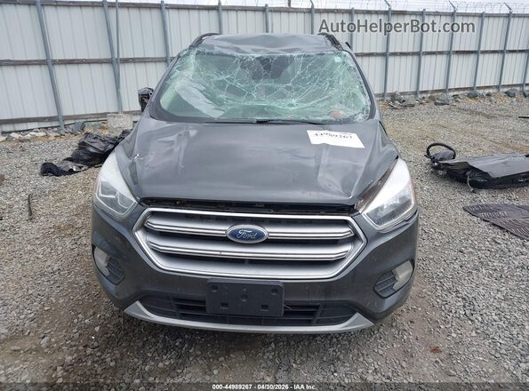1FMCU0GD0HUE32971 2017 FORD ESCAPE Gray Vista interior trasera