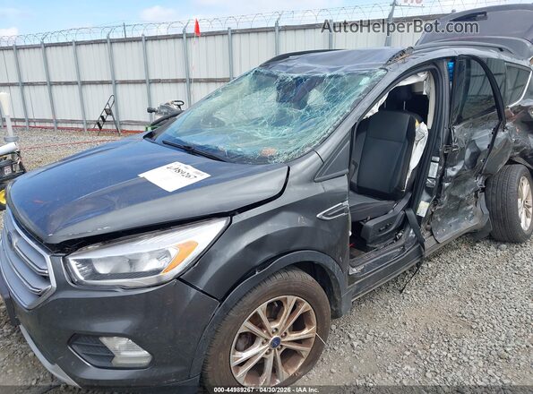 1FMCU0GD0HUE32971 2017 FORD ESCAPE Gray Vista frontal