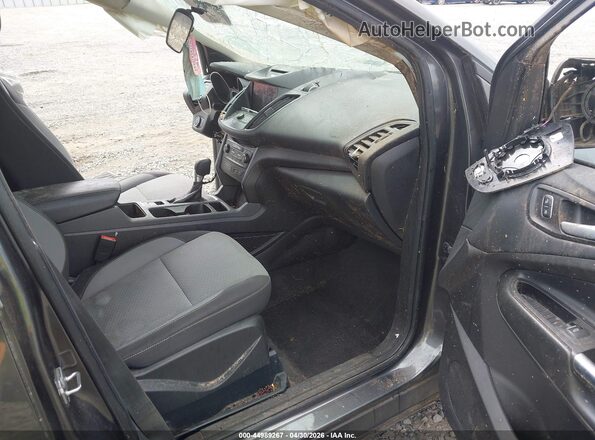 1FMCU0GD0HUE32971 2017 FORD ESCAPE Gray Vista interior delantera