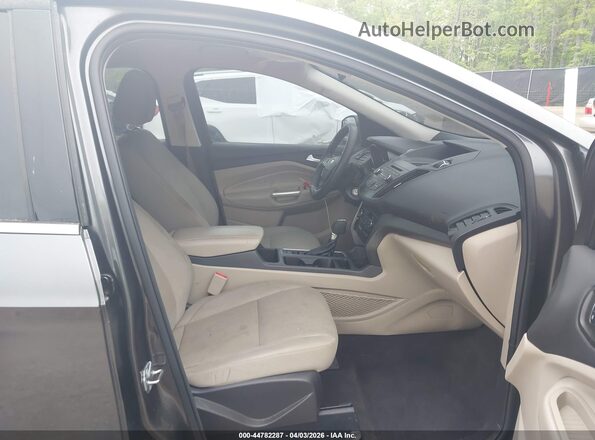 1FMCU0GD2HUA29395 2017 FORD ESCAPE Gray 