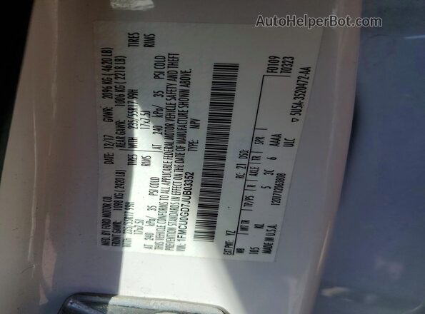 1FMCU0GD7JUB03352 2018 FORD ESCAPE White Շարժիչի բաժամունքի տեսք