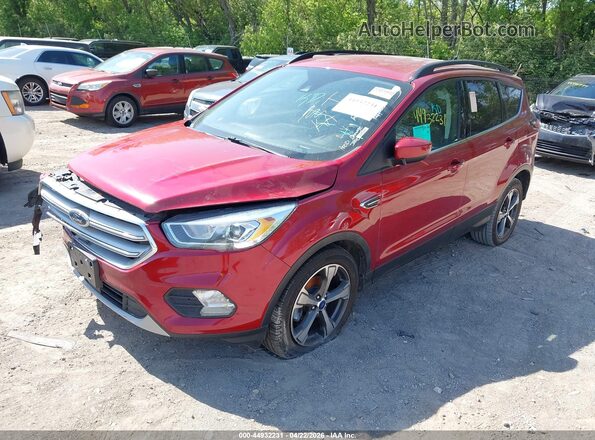 1FMCU0HD6JUC04400 2018 FORD ESCAPE Red Առջևի ձախ երեք քառորդ տեսարան