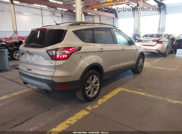 1FMCU9GD0JUB14973 2018 FORD ESCAPE Beige Tył prawy
