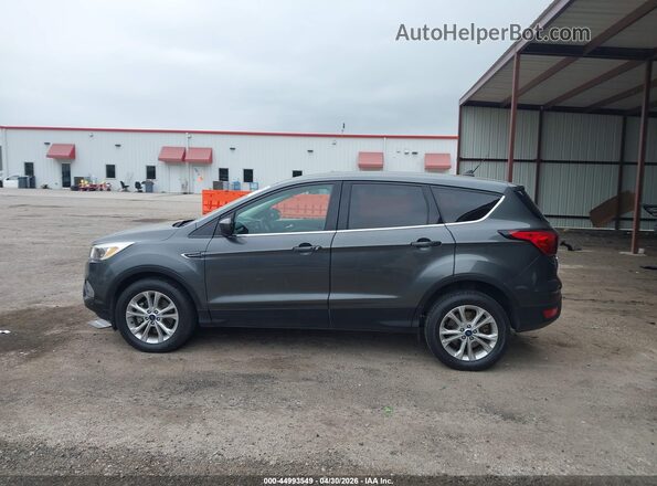 1FMCU9GD2KUB33347 2019 FORD ESCAPE Silver Widok wnętrza z tyłu