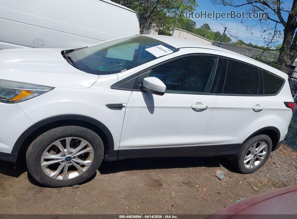 1FMCU9GD6HUB68143 2017 FORD ESCAPE Белый Панорамный вид салона 360°