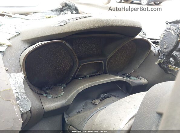 1FMCU9GD9HUD26152 2017 FORD ESCAPE White Հետևի նստատեղերի տեսք