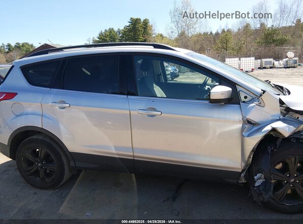 1FMCU9GX8GUB27778 2016 FORD ESCAPE Silver Vista interior trasera