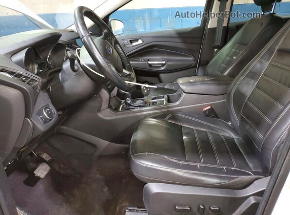 1FMCU9HD0JUD08353 2018 FORD ESCAPE White Widok wnętrza z przodu