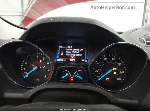 1FMCU9J99JUD29451 2018 FORD ESCAPE Red Widok tylnych siedzeń