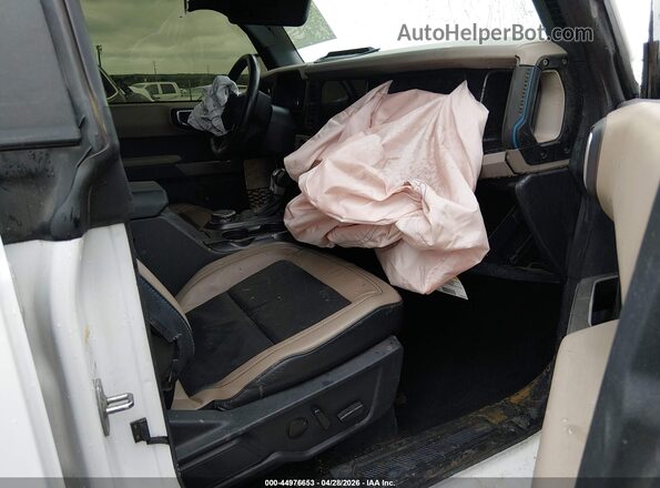 1FMEE5DP8MLA73435 2021 FORD BRONCO White Вид салону спереду
