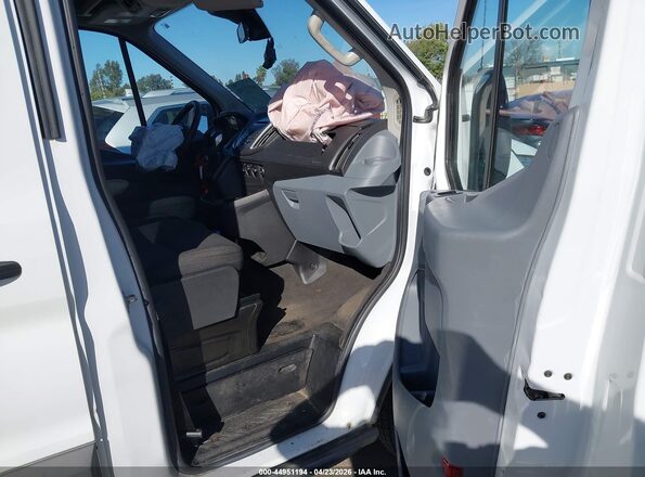 1FMZK1CM5GKB38410 2016 FORD TRANSIT-150 White Widok wnętrza z przodu