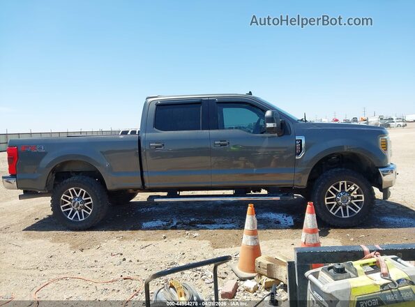 1FT7W2B60KEC29603 2019 FORD F-250 Gray Widok wnętrza z tyłu