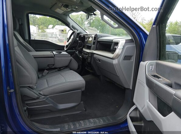 1FT7W2BN3TED88320 2026 FORD F-250 Blue Widok wnętrza z przodu