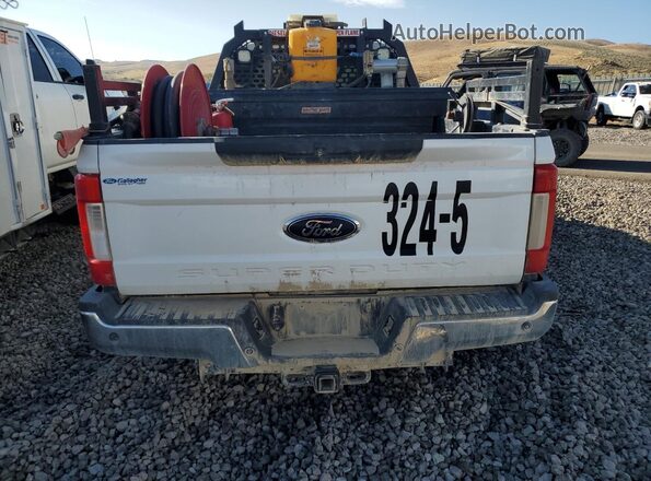 1FT7W2BT2HEE58766 2017 FORD F250 Белый Вид сзади