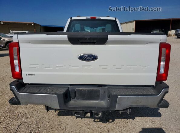 1FT7W2BT2RED03331 2024 FORD F250 White Вид ззаду