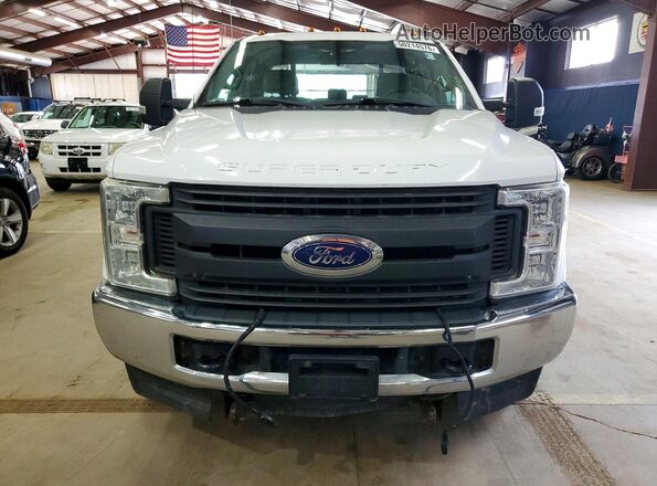 1FT7X3B67HEC71889 2017 FORD F350 White Widok z przodu