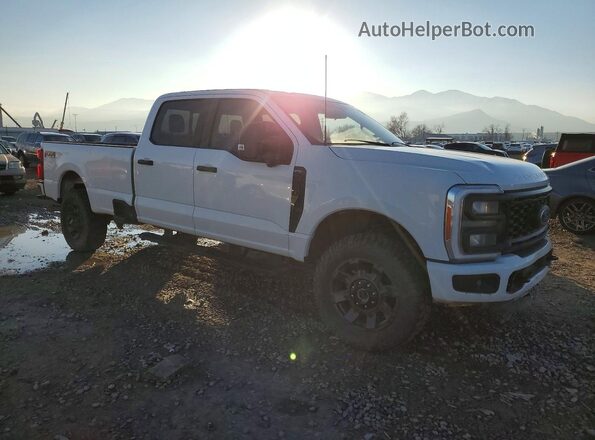 1FT8W2BA8PEC99270 2023 FORD F250 White Front right