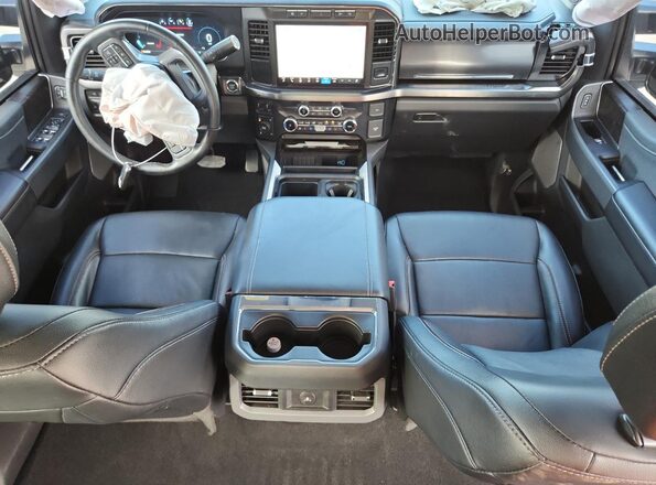 1FT8W2BT0RED48174 2024 FORD F250 Серый Вид панели приборов