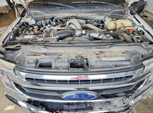 1FT8W2BT6LEC37121 2020 FORD F250 Silver Rear interior view