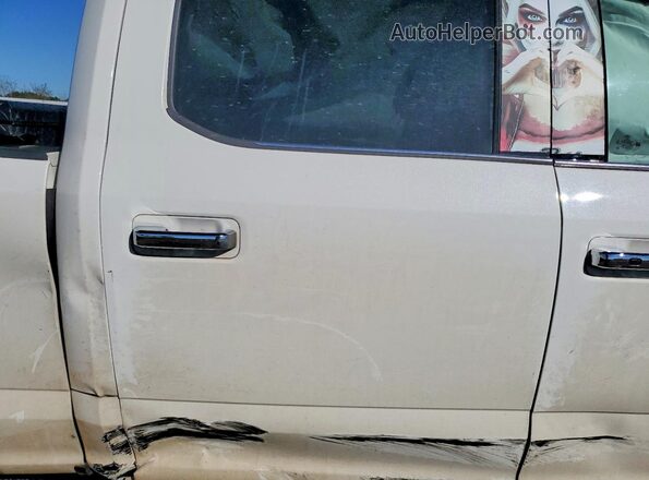 1FT8W3DT2NEC84460 2022 FORD F350 White Rear seats view