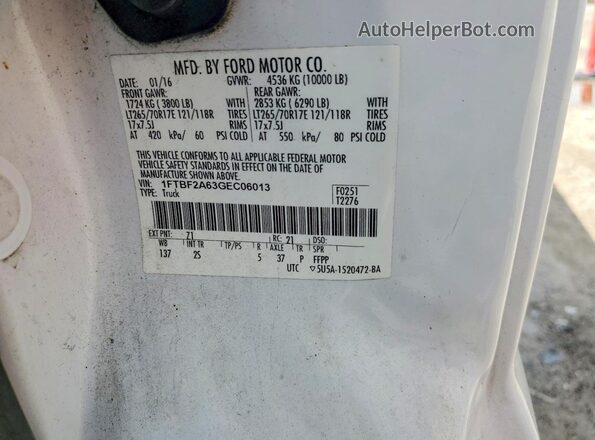 1FTBF2A63GEC06013 2016 FORD F250 White Vista del compartimento del motor