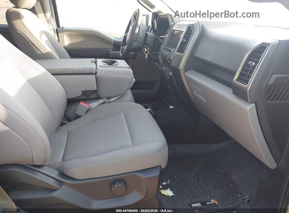1FTEW1CB6LFC16136 2020 FORD F150 Серебряный Вид салона спереди