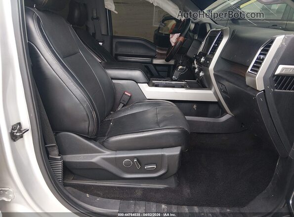 1FTEW1CF2HKC02106 2017 FORD F150 Silver Vista interior delantera