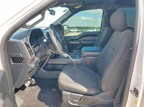 1FTEW1E40LFA14049 2020 FORD F150 White Widok wnętrza z przodu
