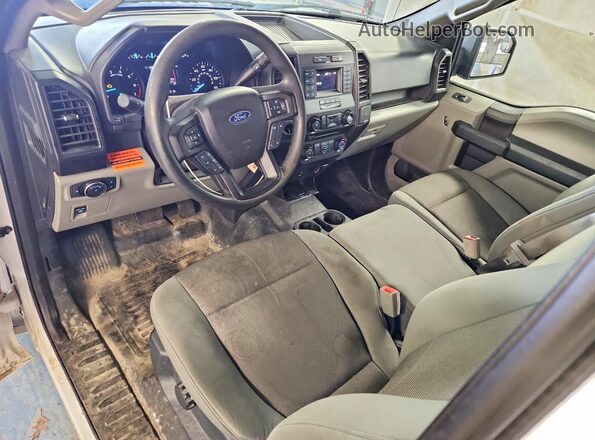 1FTEX1C56JKF06324 2018 FORD F150 White Widok deski rozdzielczej