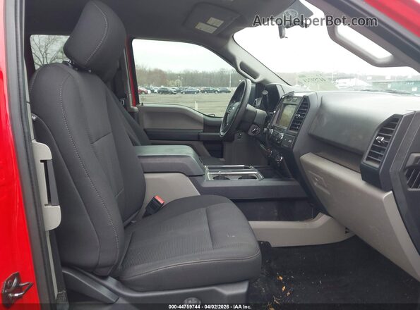 1FTEX1CP4JFA57493 2018 FORD F150 Red წინა სალონის ხედი