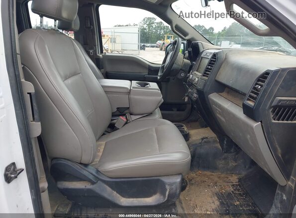 1FTEX1EB8JFA64724 2018 FORD F150 White წინა სალონის ხედი