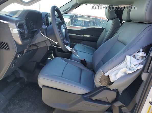1FTEX1KP6TKD18862 2026 FORD F150 White Вид салону спереду