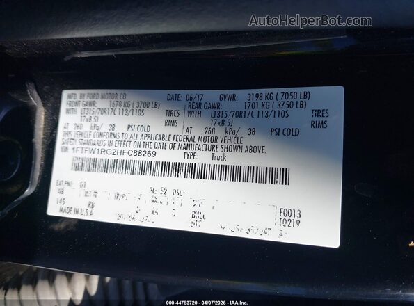 1FTFW1RG2HFC88269 2017 FORD F150 Black Widok komory silnika
