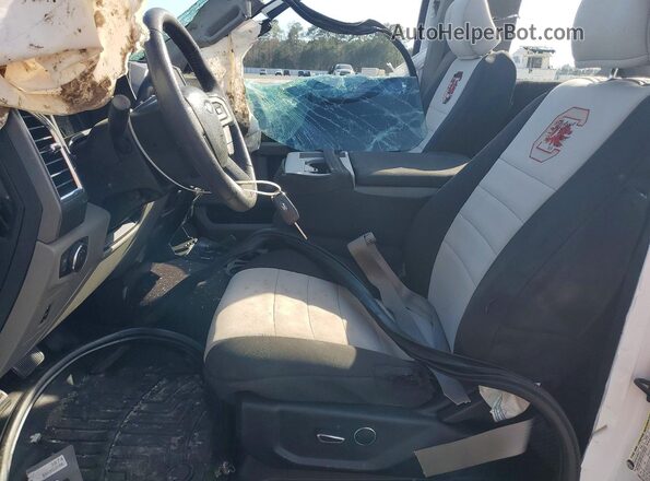 1FTMF1EF1GKD69743 2016 FORD F150 White Front interior view