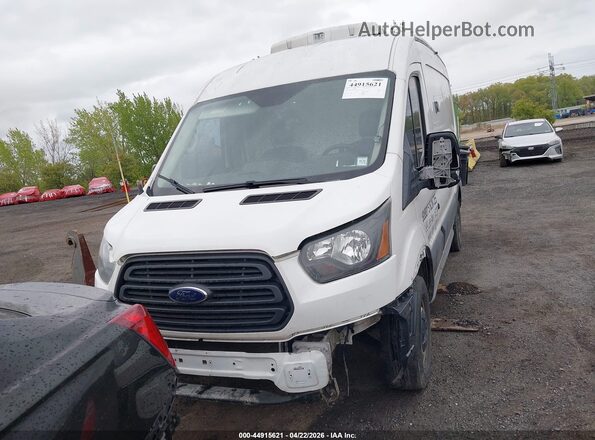 1FTYR1CM8HKA44308 2017 FORD TRANSIT-250 Белый Вид щитка приборов