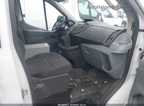 1FTYR1YM0HKB23030 2017 FORD TRANSIT-250 White წინა სალონის ხედი