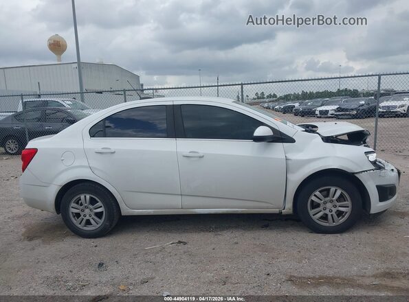 1G1JC5SH9G4142659 2016 CHEVROLET SONIC White Vista interior trasera