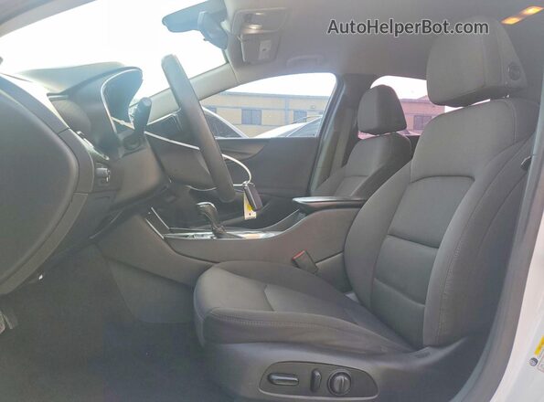 1G1ZD5ST4LF081076 2020 CHEVROLET MALIBU White Вид салону спереду