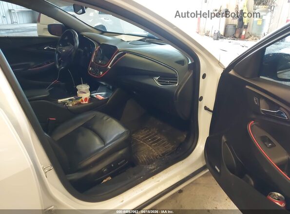 1G1ZD5ST7JF294357 2018 CHEVROLET MALIBU White Widok wnętrza z przodu